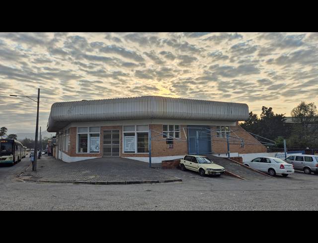 2,000M² WORKSHOP FOR SALE IN NELSPRUIT EXT 8